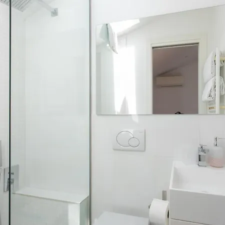 Ca' Sciarrin Near Rialto Bridge Wenecja