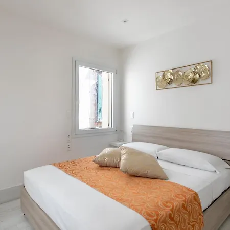 Апартаменты Ca' Sciarrin Near Rialto Bridge Венеция