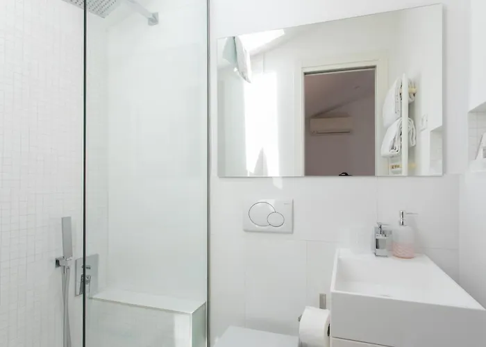 Ca' Sciarrin Near Rialto Bridge ונציה